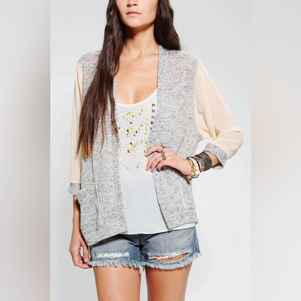 Silence and Noise Gray Sheer Sleeve Cream Open Front Cardigan Topper Linen Blend